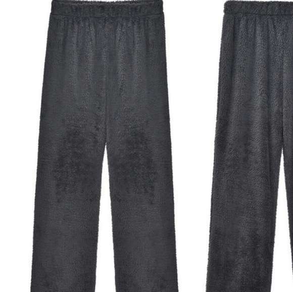 Snuggly lounge capri pants - Picture 2 of 4